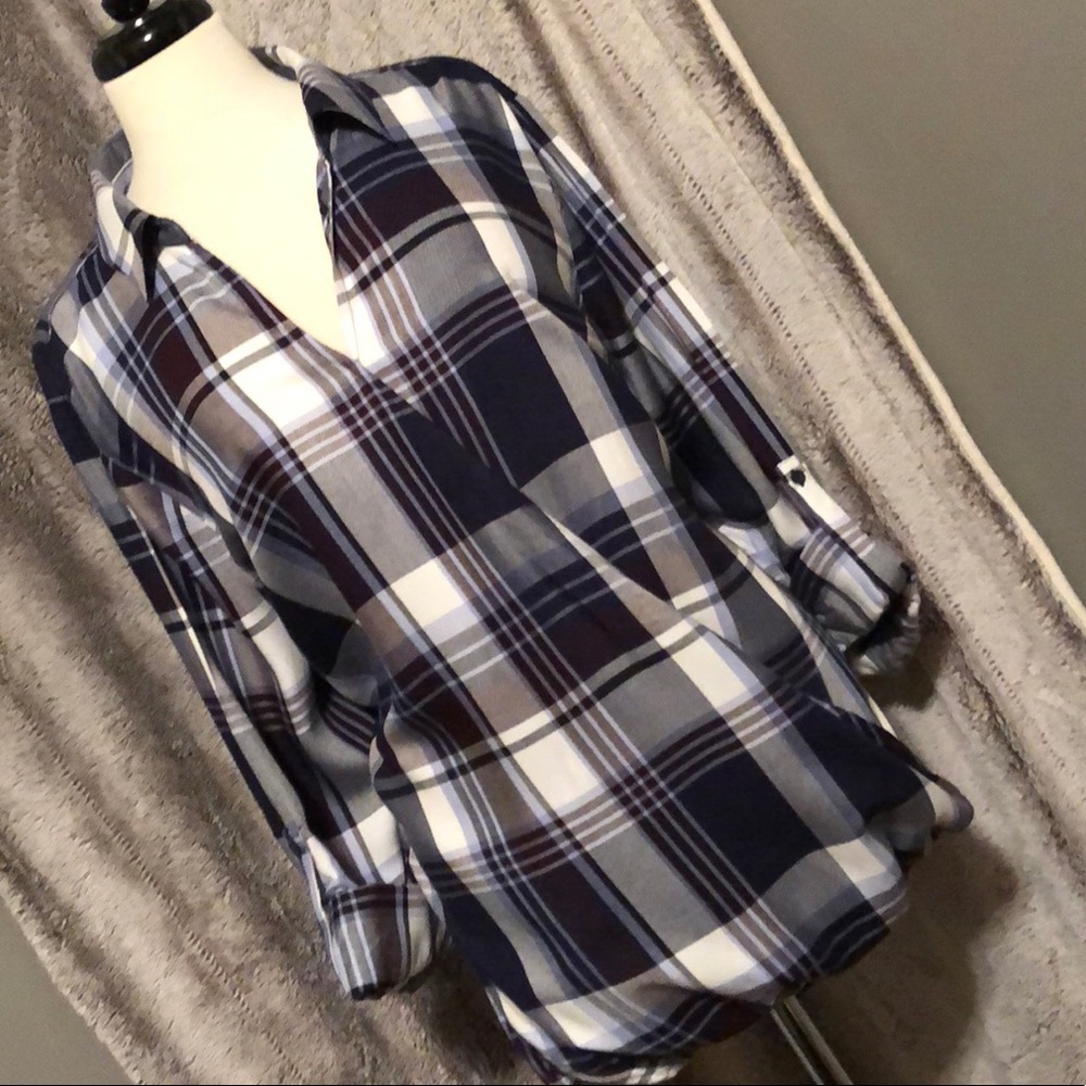 Beautiful Navy & White Plaid Blouse